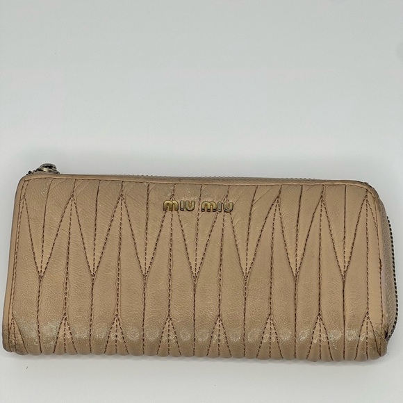 🤎Miu Miu Matelasse Leather Zip Around Long Wallet | PRELOVED🤎 - Picture 2 of 6